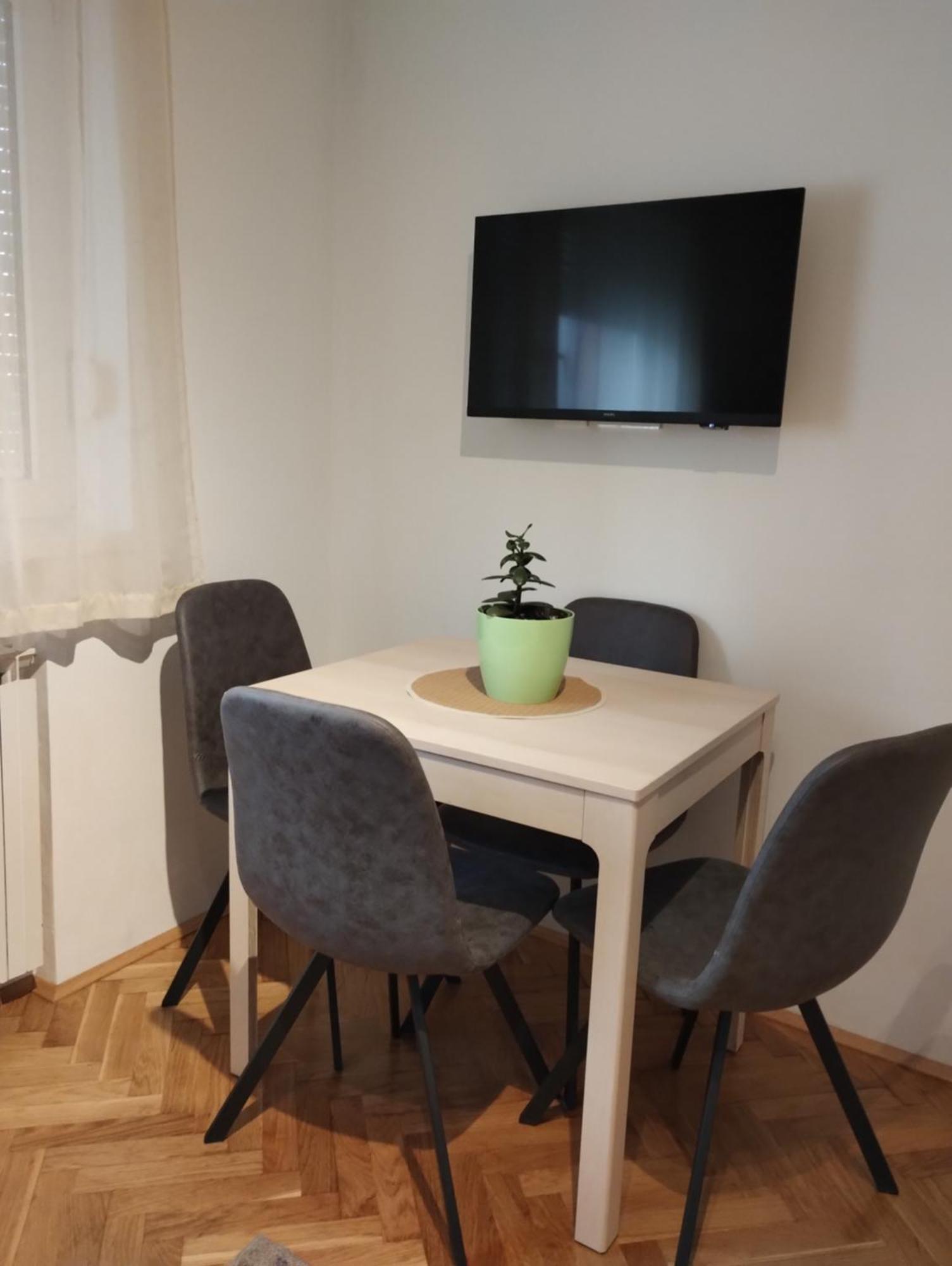 Hipodrom Apartment ซาเกร็บ ภายนอก รูปภาพ